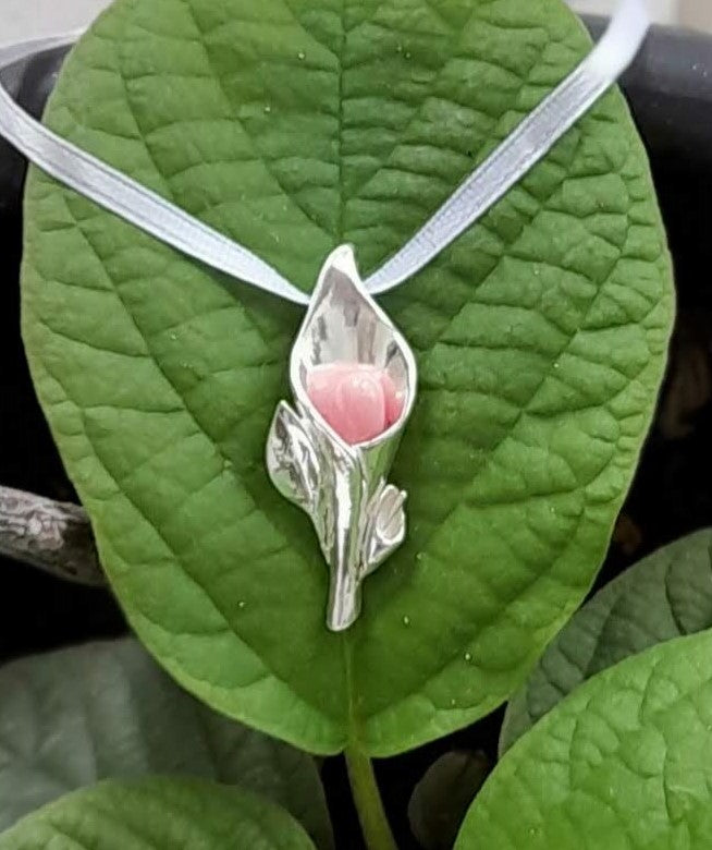 Conch Pearl pendent