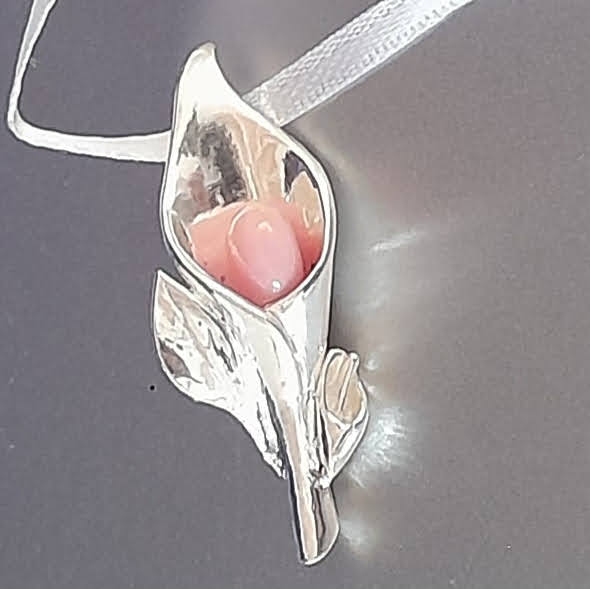 Conch Pearl pendent